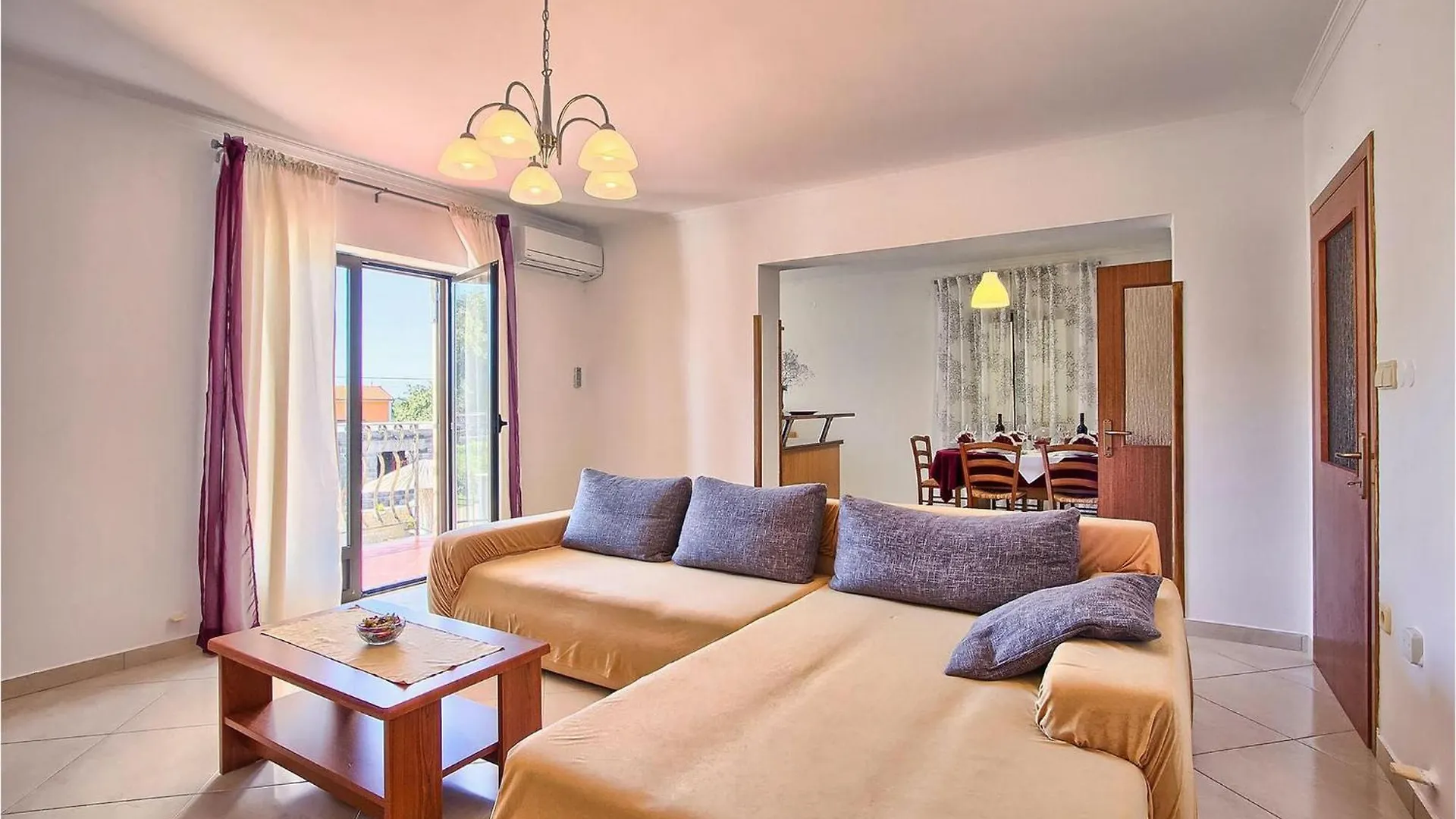 Perla Klaudio Villa Muntrilj 0*,  Croatia