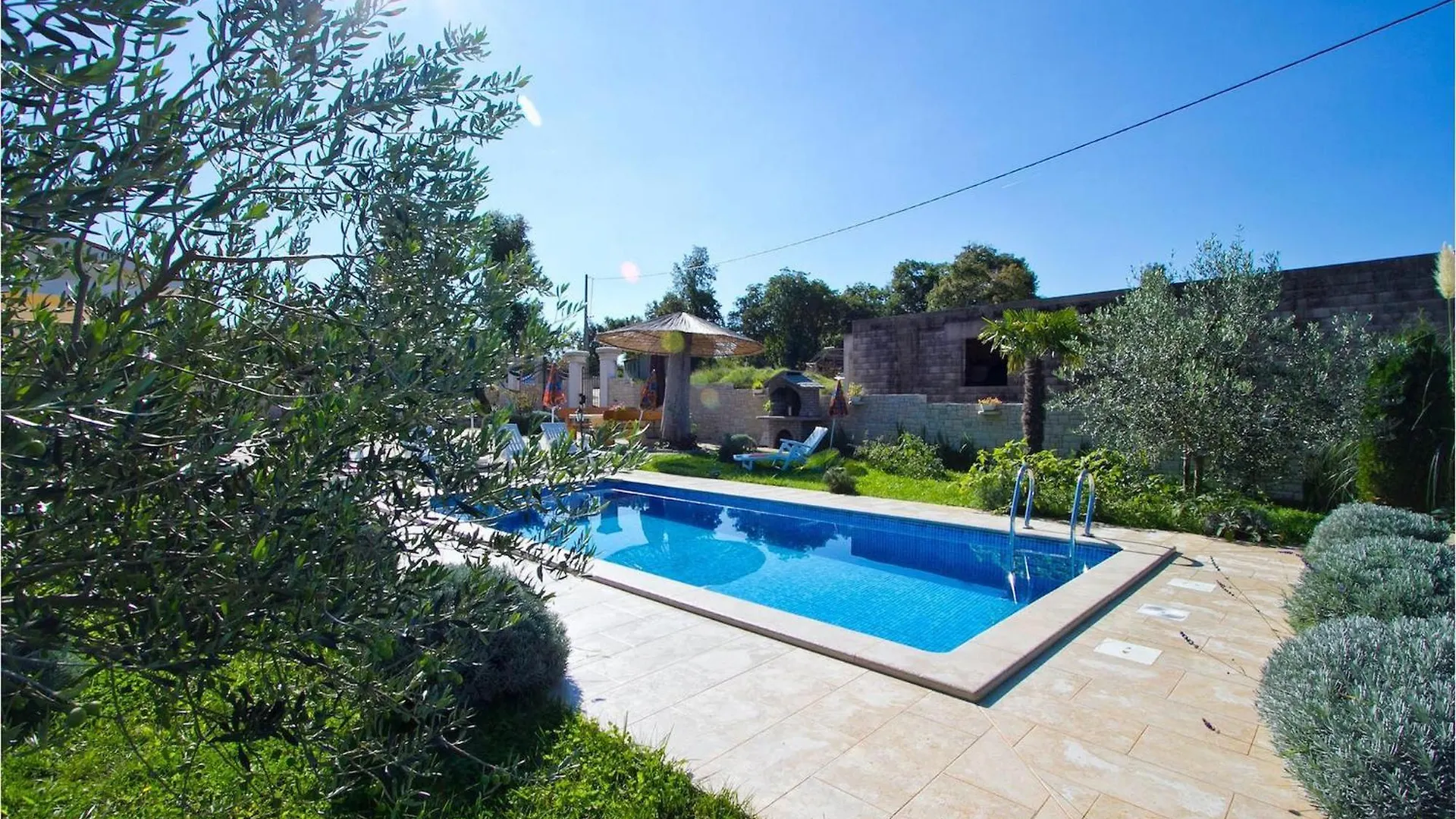Perla Klaudio Villa Muntrilj Croatia