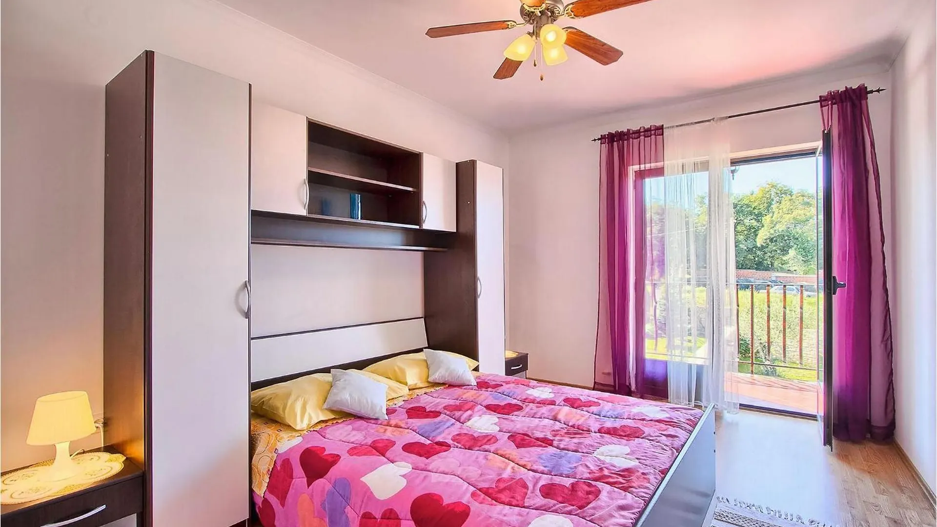 Perla Klaudio Villa Muntrilj
